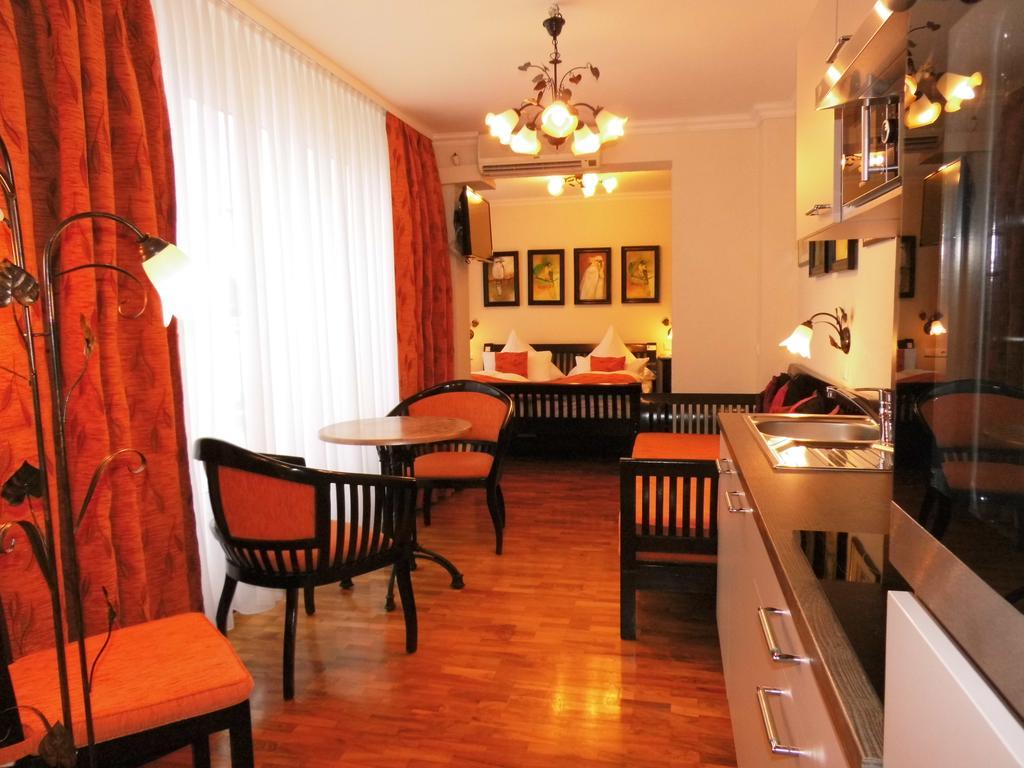 Апарт-отель Aparthotel Guzulka & Restaurant 3*