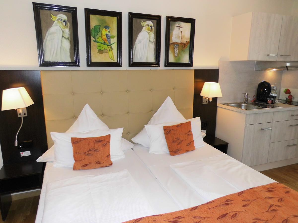 Aparthotel Guzulka & Restaurant Апарт-отель Берлин