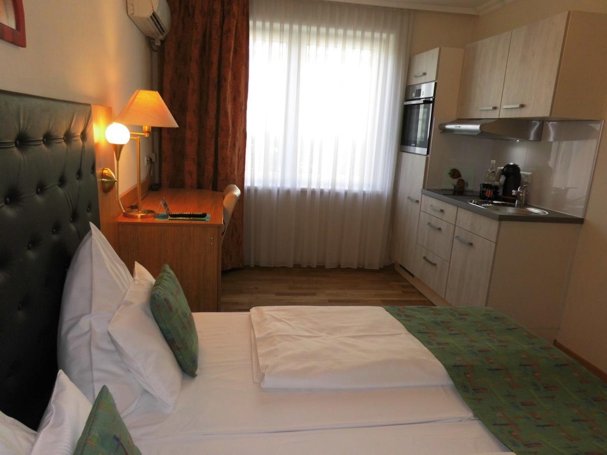 Апарт-отель Aparthotel Guzulka & Restaurant 3*